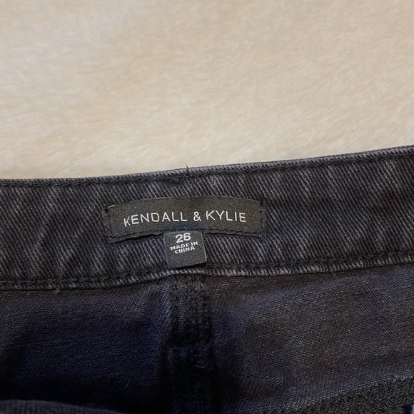 Kendall & Kylie black skirt - Picture 2 of 7